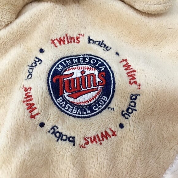 Minnesota Twins MLB Baseball Bear Lovey Security Blanket Baby Fanatic Plush - Picture 4 of 7
